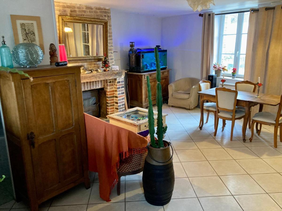 L Annonce N Est Pas D Actualite Ne Pas Prendre De Reservation Villa Saint-Fargeau  Exterior photo